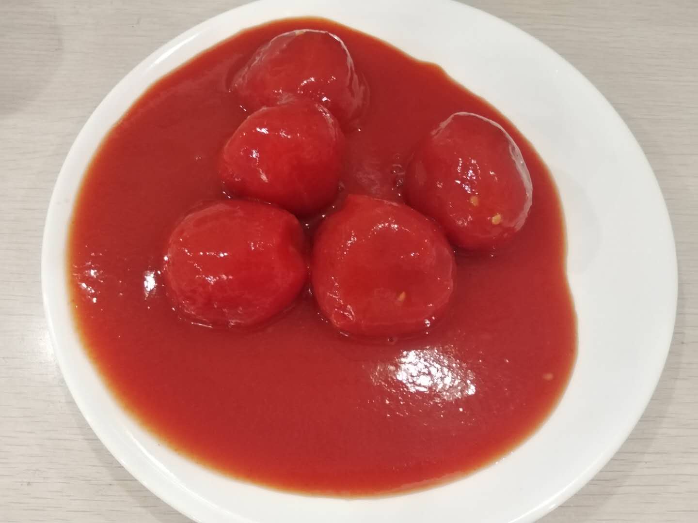 丸ごとむきトマト～高濃度トマト果汁入りトマト～